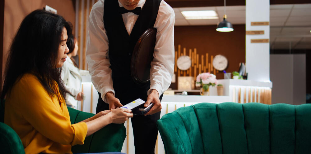 Jurny and Visual Matrix Partners to Deliver Fully Autonomous Guest Experiences Across 3,000+ Hotels