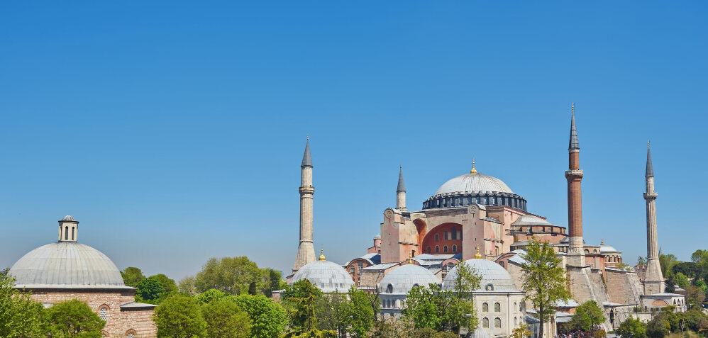 Aloft Hotels Debuts in Istanbul with the Opening of Aloft Istanbul Karaköy